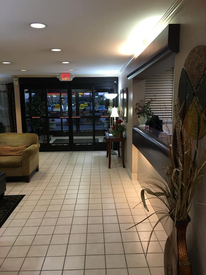 Hotel Baymont By Wyndham Paducah Exterior foto